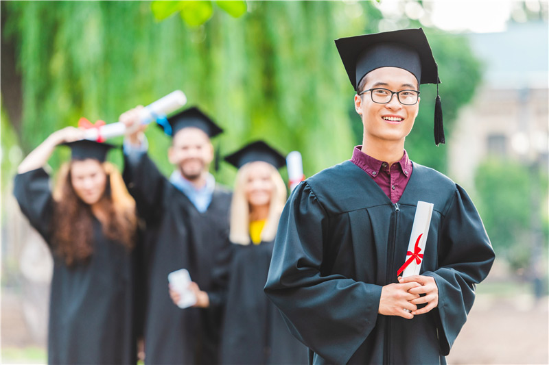国内知名学府的学子选择去哪留学？这个国家仍是首选！
